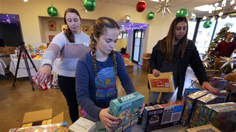 Free toy store in Nashville gives families the dignity of choice while shopping for holiday gifts